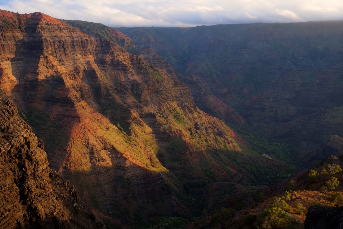 Clouds building over the canyon rim by afternoon