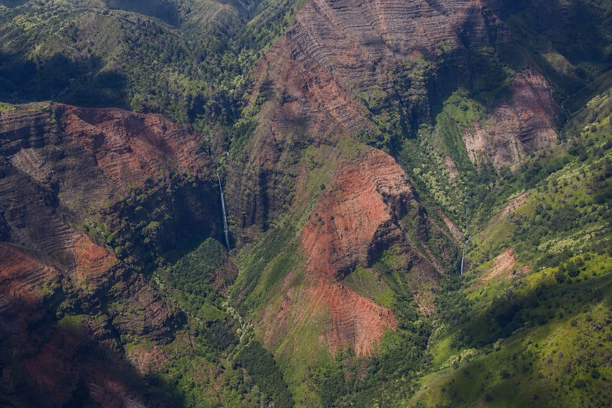 Waimea Canyon and the Nā Pali Coast from the air